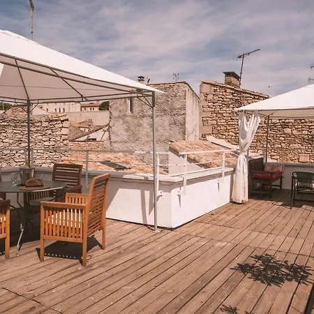 Chez Pepito et Chez Zaza Rooftop Nîmes Extérieur photo